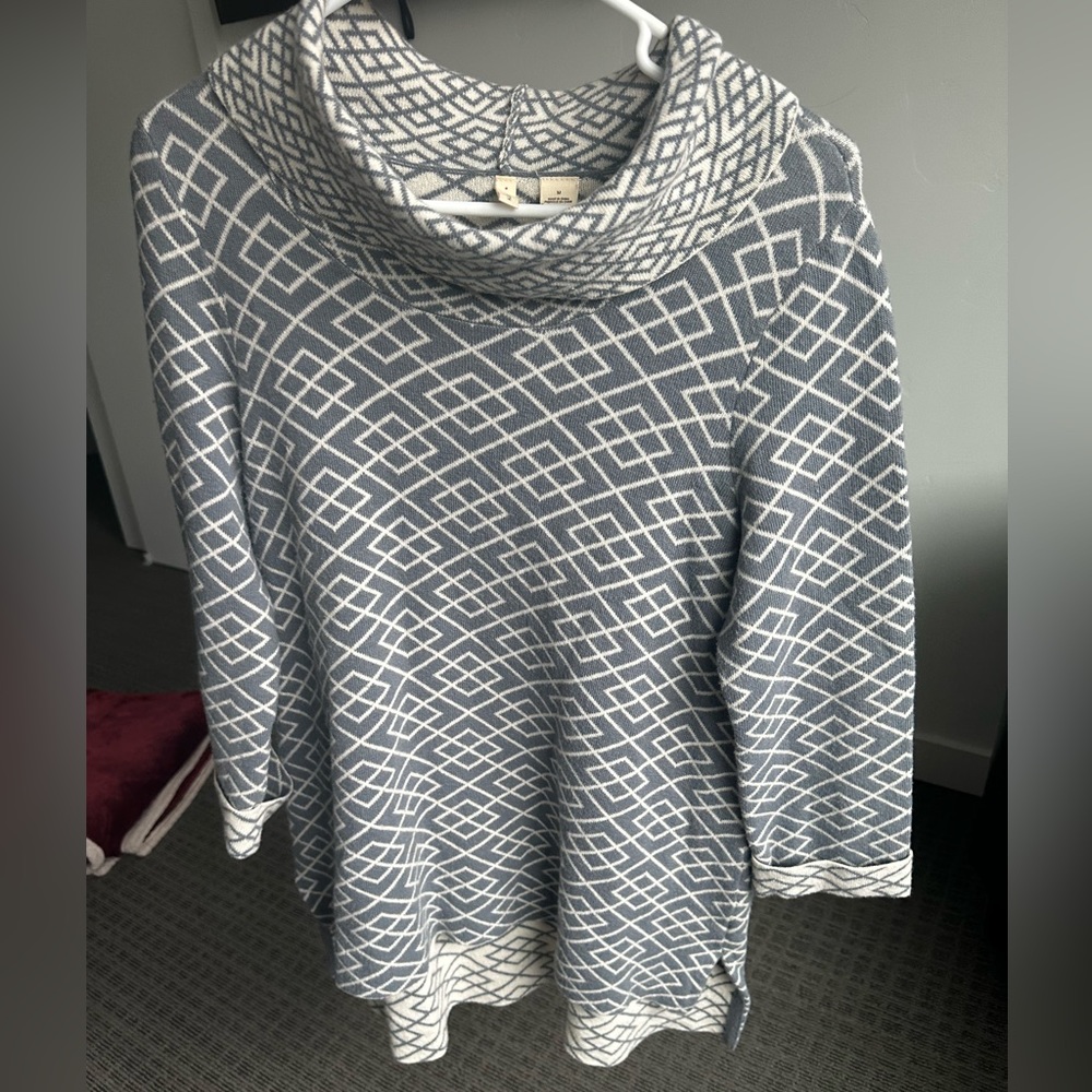 Anthropologie sweater size med